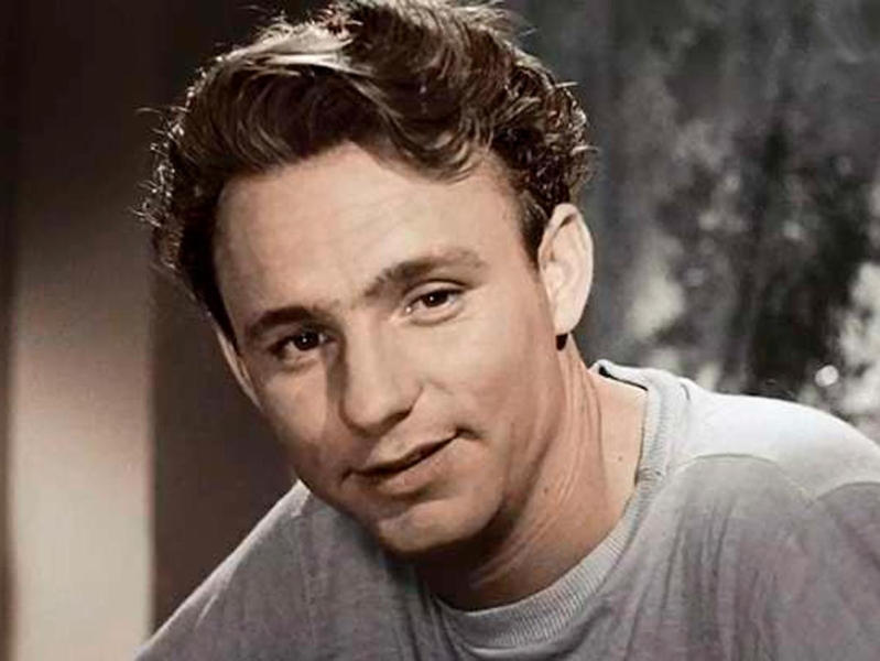 Воротил нос до последнего: Николай Рыбников страшно не хотел сниматься в «Девушке без адреса»