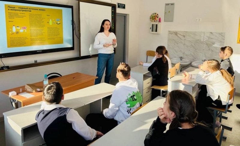 Врачи детской больницы учат школьников самостоятельно выбирать правильное питание