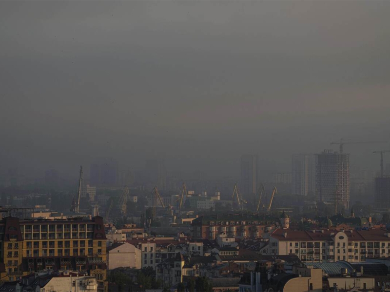 ВС РФ 10 часов «утюжили» ночью Киев «Геранями» и ракетами. Зеленский сбежал