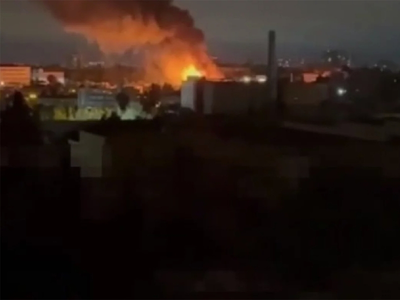 ВС РФ атаковали Киев дронами и ракетами: аэродром Жуляны в огне