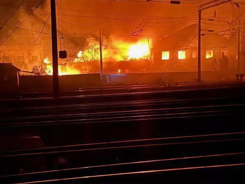 ВС РФ испепелили Украину: 300 дронов и 24 ракеты атаковали объекты ВСУ, под Харьковом в ресторане уничтожены до 50 офицеров НАТО — СМИ