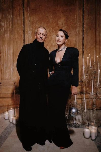 «Всю жизнь искала того, кого буду слушаться»: спустя 6 лет брака Собчак все еще без ума от мужа