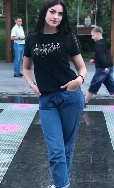 Вырвали пирсинг и сломали нос: звезду шоу «Пацанки» жестоко избили у ночного клуба