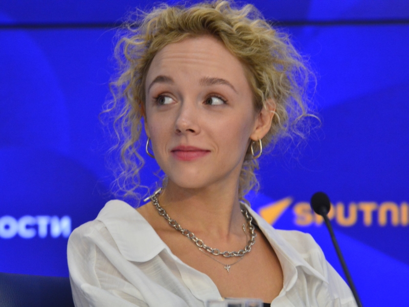 Взяла фамилию бабушки, но на свадьбу не пригласила: как живет внучка легендарной Валентины Талызиной