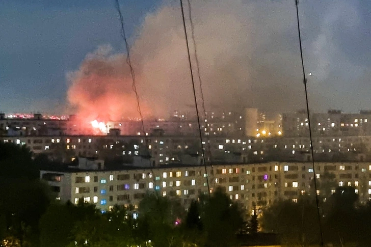 Взрыв в доме на юге Москвы: люди заблокированы огнем и просят о помощи