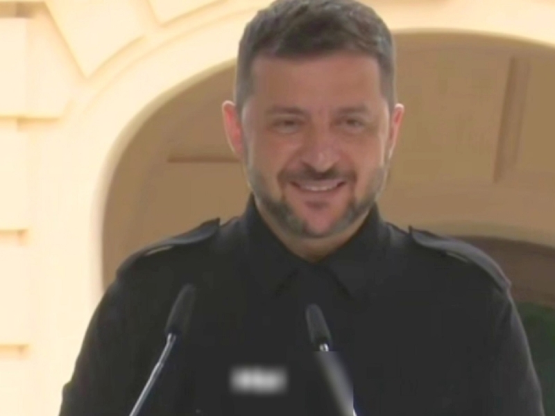 Зеленский с ухмылкой поиздевался над Венгрией из-за атак ВСУ на нефтепровод «Дружба»