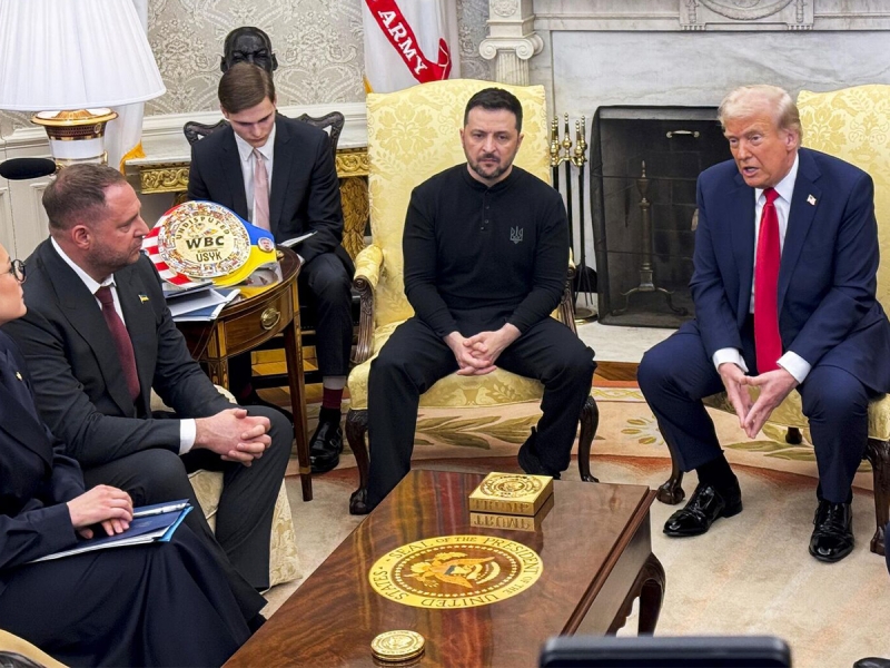 Зеленский в Белом доме по-русски обматерил первых лиц США и вызвал гнев в Сети своим внешним видом