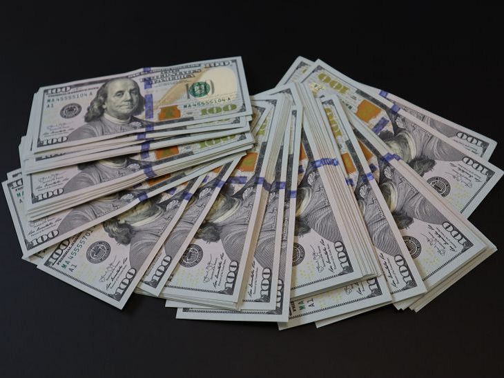 Ждать ли новой девальвации: что будет с курсом доллара до конца 2025 года