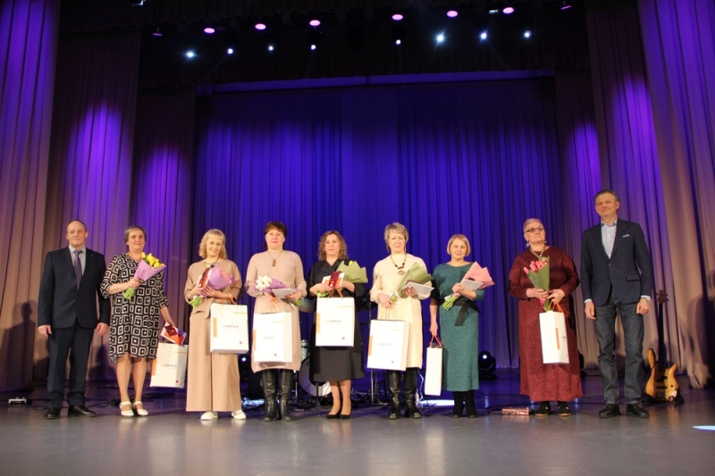 Женщина не может без весны